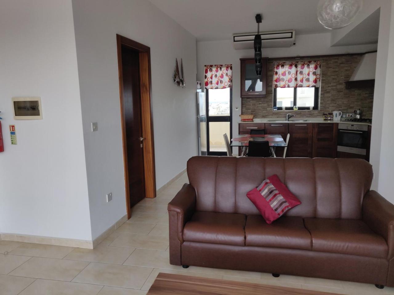 Apartmán Panoramic Penthouse In Marsascala Which Enjoys Sea And Country Views Marsaskala Exteriér fotografie
