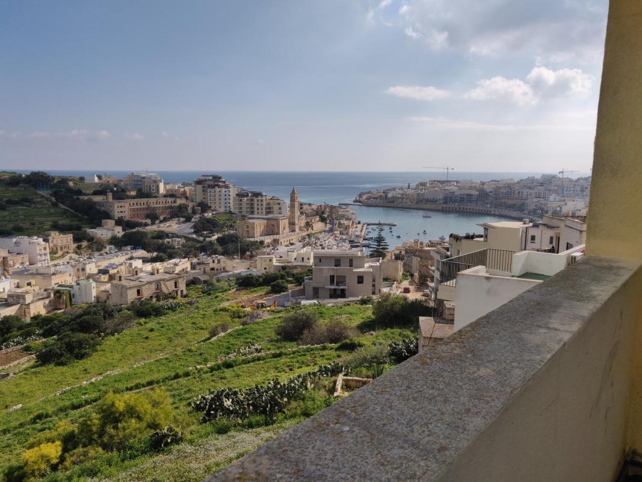Apartmán Panoramic Penthouse In Marsascala Which Enjoys Sea And Country Views Marsaskala Exteriér fotografie